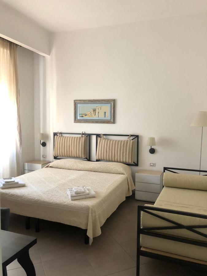 نوورو B&B Piazza Dante Nuoro المظهر الخارجي الصورة