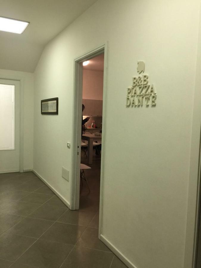 نوورو B&B Piazza Dante Nuoro المظهر الخارجي الصورة
