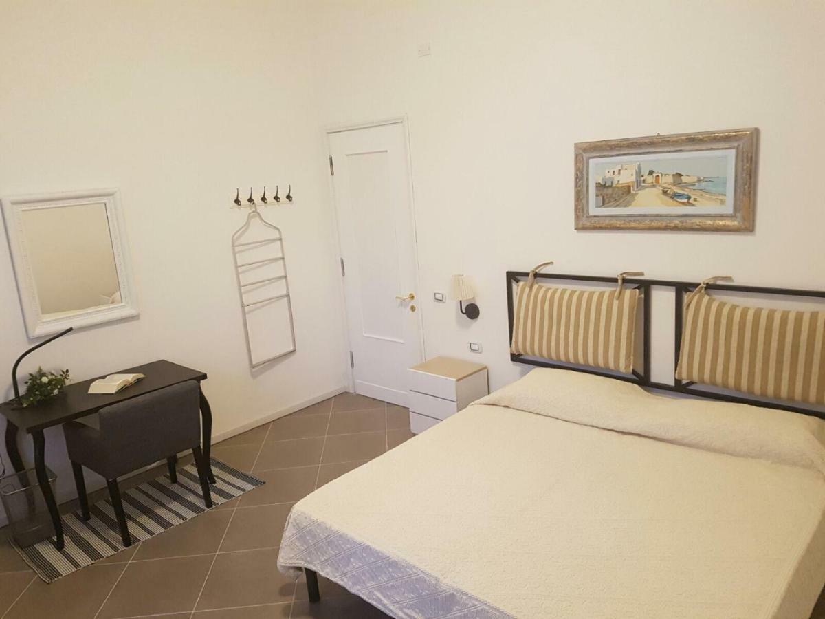 نوورو B&B Piazza Dante Nuoro المظهر الخارجي الصورة