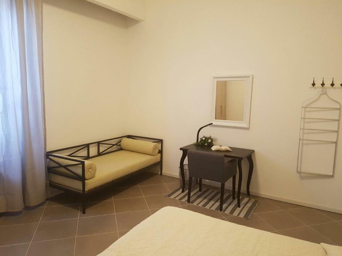نوورو B&B Piazza Dante Nuoro المظهر الخارجي الصورة